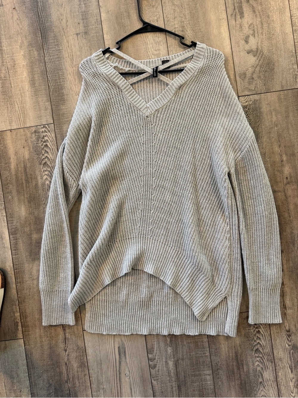 Free People Light Gray V-Neck Crisscross Back Knit Sweater